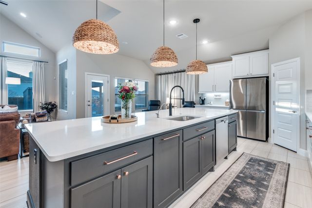 425 Acadia Lane, Forney, TX 75126