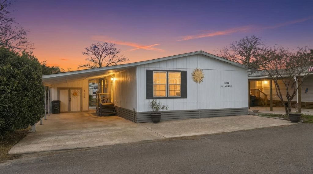 1802 Sunrise Dr., Surfside Beach, SC 29575