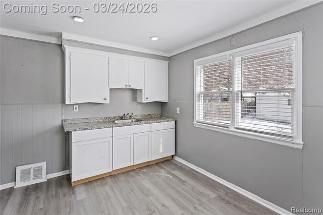 8600 Fielding Street, Detroit, MI 48228