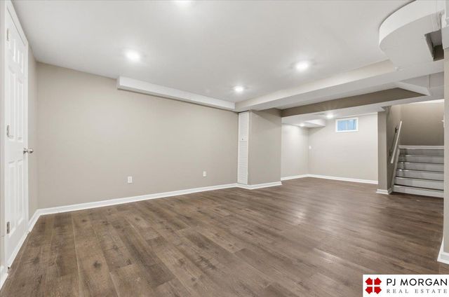 3712 Hawthorne Avenue, Omaha, NE 68131