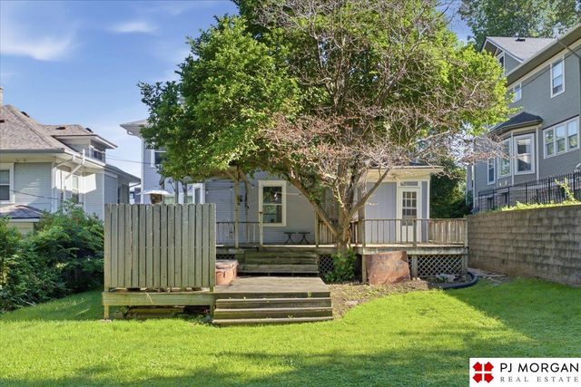 3712 Hawthorne Avenue, Omaha, NE 68131