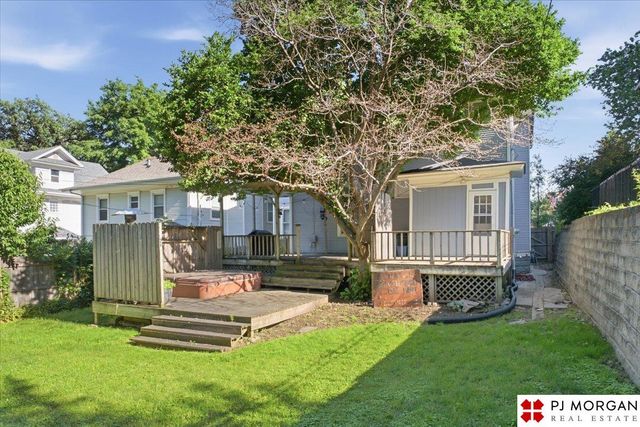 3712 Hawthorne Avenue, Omaha, NE 68131