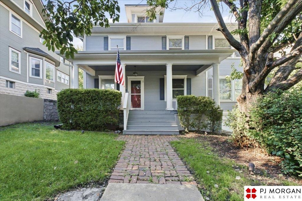 3712 Hawthorne Avenue, Omaha, NE 68131