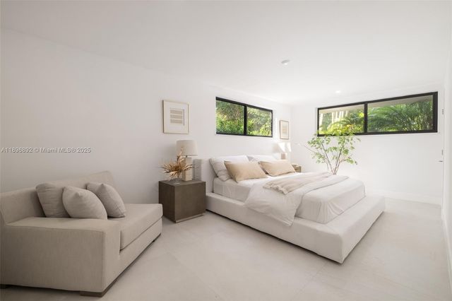 2000 S Bayshore Dr 4, Coconut Grove, FL 33133