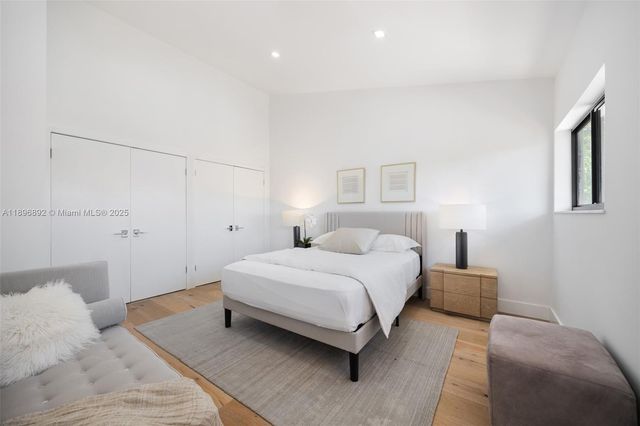 2000 S Bayshore Dr 4, Coconut Grove, FL 33133