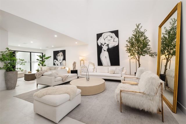 2000 S Bayshore Dr 4, Coconut Grove, FL 33133