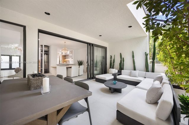 2000 S Bayshore Dr 4, Coconut Grove, FL 33133