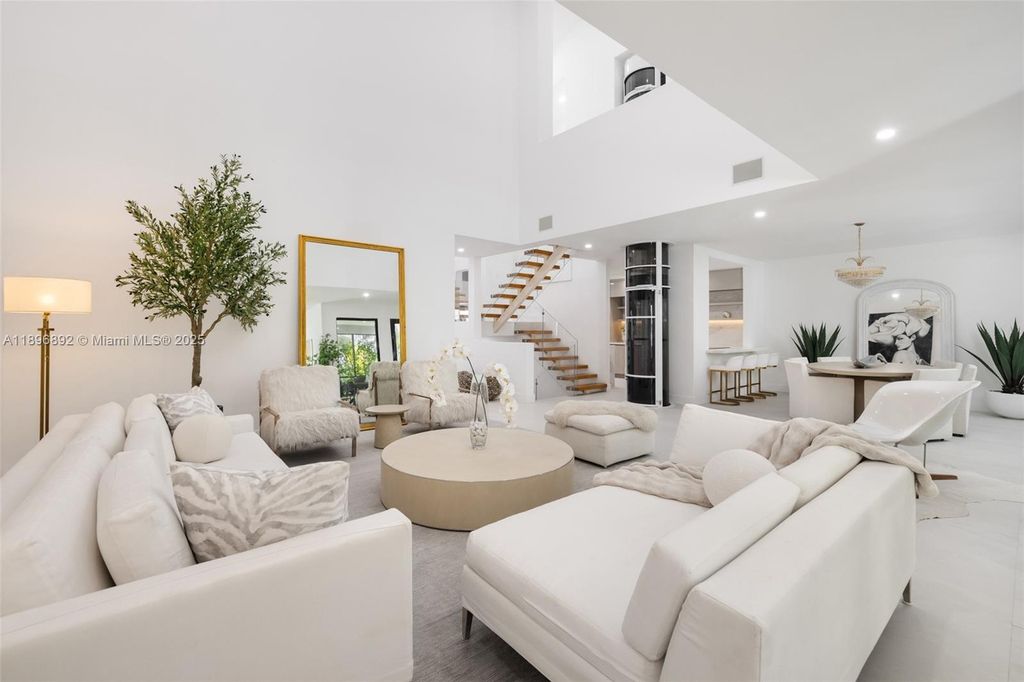 2000 S Bayshore Dr 4, Coconut Grove, FL 33133