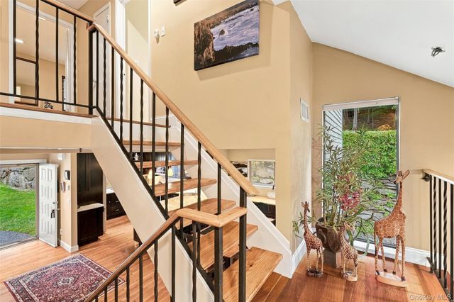 601 Hunters Run, Dobbs Ferry, NY 10522