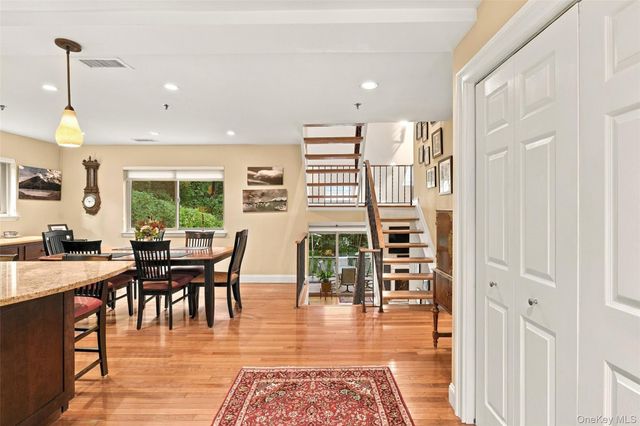 601 Hunters Run, Dobbs Ferry, NY 10522