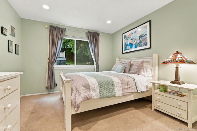 601 Hunters Run, Dobbs Ferry, NY 10522