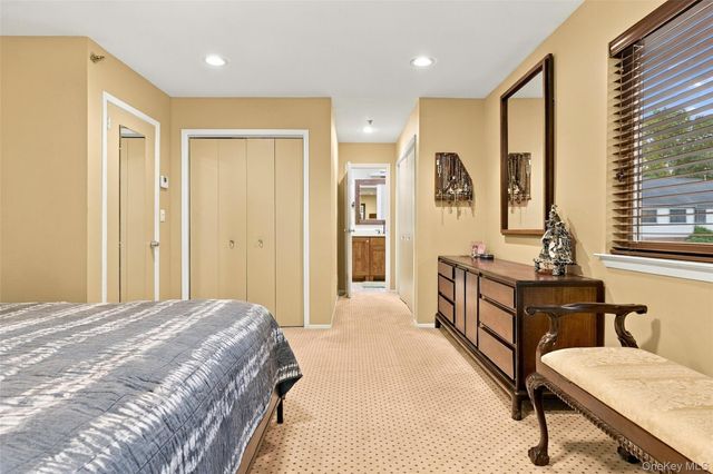601 Hunters Run, Dobbs Ferry, NY 10522