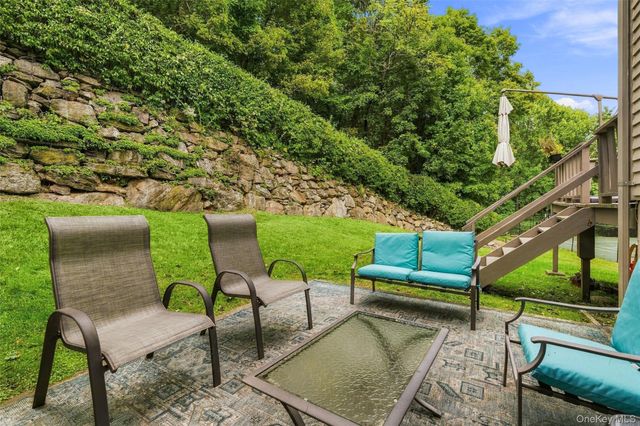 601 Hunters Run, Dobbs Ferry, NY 10522