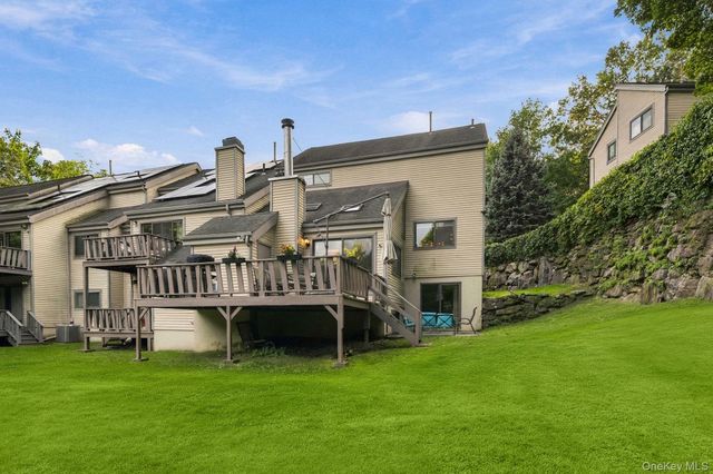 601 Hunters Run, Dobbs Ferry, NY 10522
