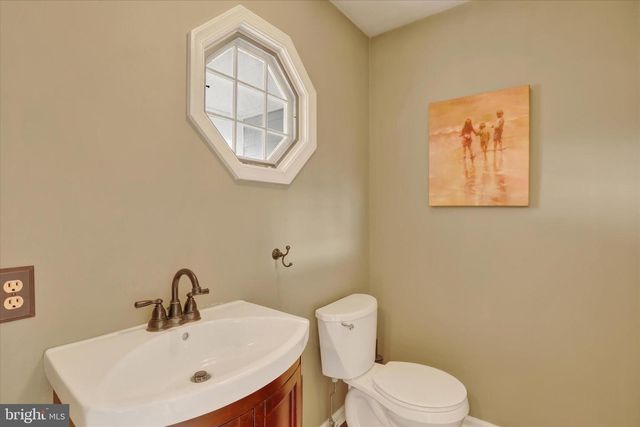 1825 BADGER RD, Bensalem, PA 19020