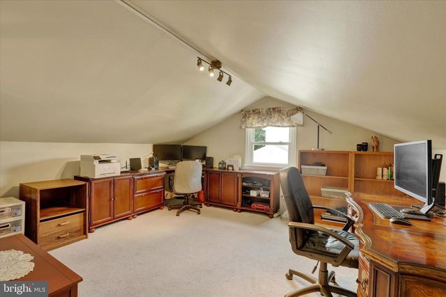 1825 BADGER RD, Bensalem, PA 19020