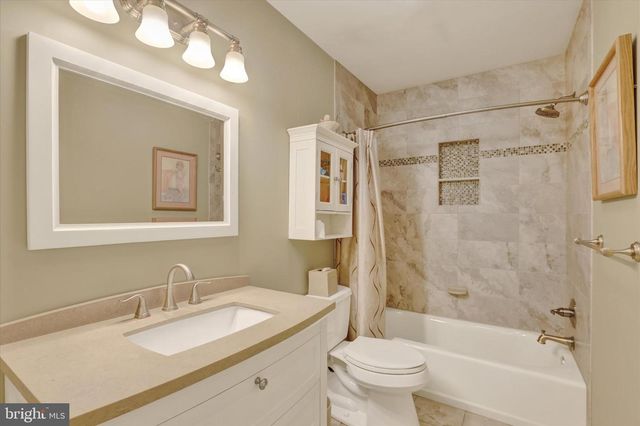 1825 BADGER RD, Bensalem, PA 19020