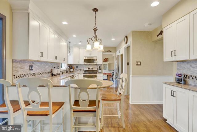 1825 BADGER RD, Bensalem, PA 19020