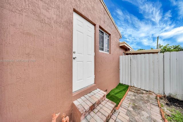 3030 NW 90th St, Miami, FL 33147