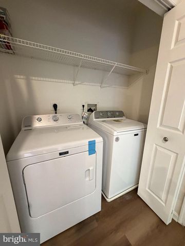 12109 SUTTON LN, Bowie, MD 20720