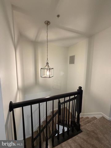 12109 SUTTON LN, Bowie, MD 20720