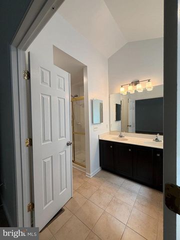 12109 SUTTON LN, Bowie, MD 20720