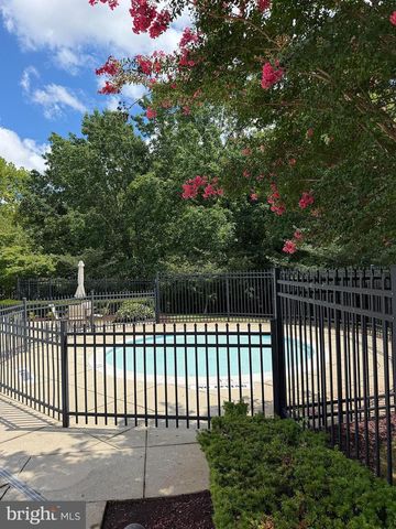 12109 SUTTON LN, Bowie, MD 20720