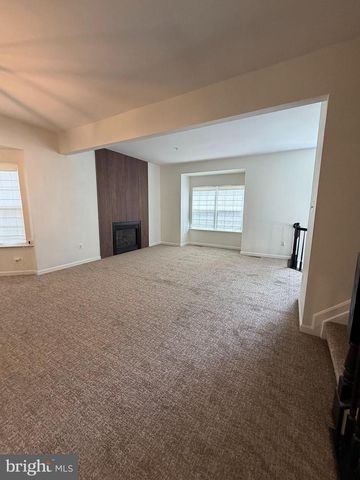 12109 SUTTON LN, Bowie, MD 20720