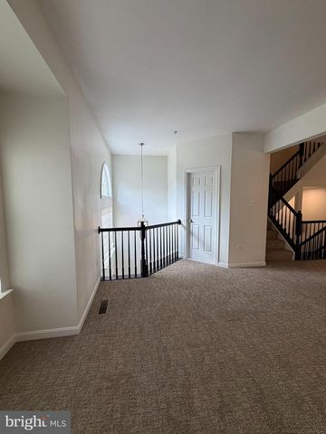 12109 SUTTON LN, Bowie, MD 20720