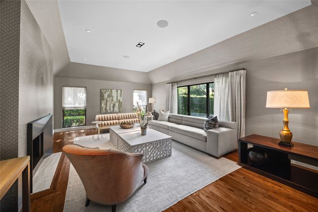 6027 Mimosa Lane, Dallas, TX 75230