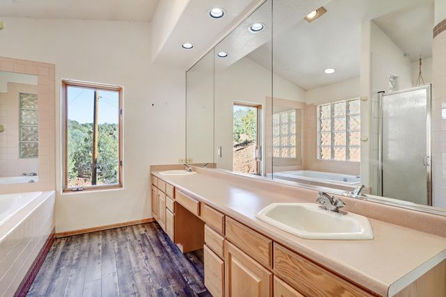 63 Villacitos Road, Tijeras, NM 87059