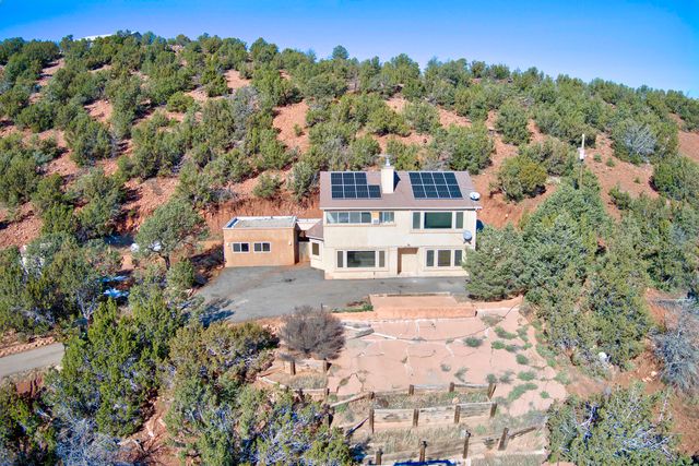 63 Villacitos Road, Tijeras, NM 87059