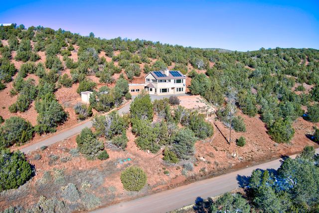 63 Villacitos Road, Tijeras, NM 87059