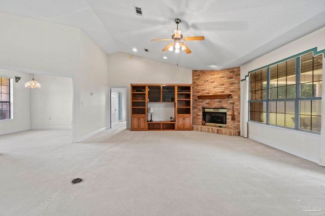 2075 Ceylon Rd, Pensacola, FL 32526