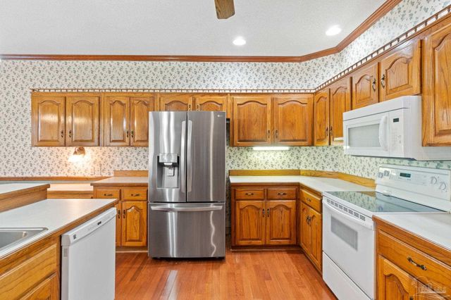 2075 Ceylon Rd, Pensacola, FL 32526