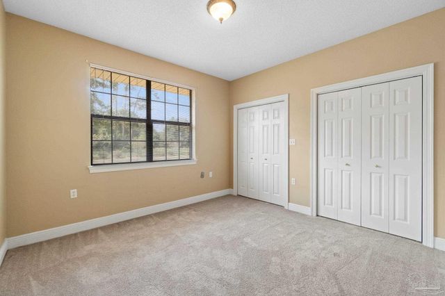 2075 Ceylon Rd, Pensacola, FL 32526