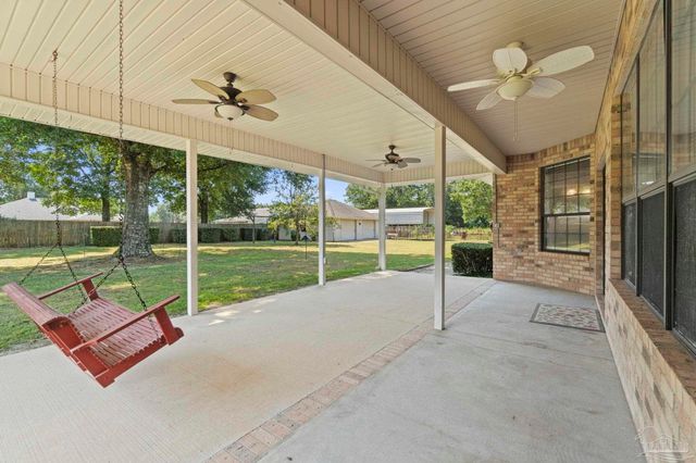 2075 Ceylon Rd, Pensacola, FL 32526