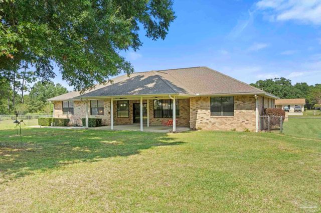 2075 Ceylon Rd, Pensacola, FL 32526