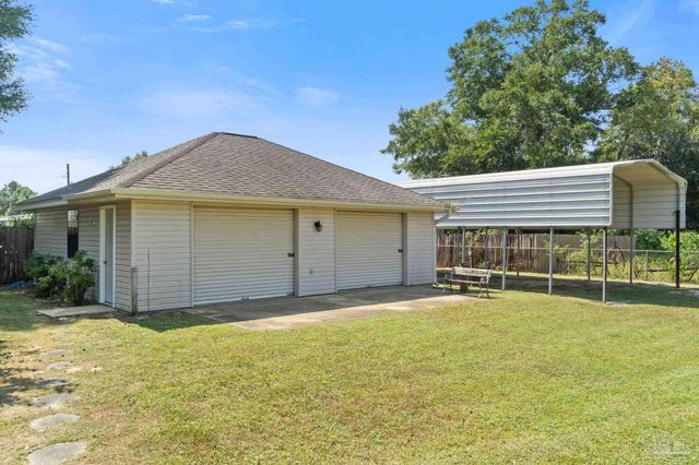 2075 Ceylon Rd, Pensacola, FL 32526