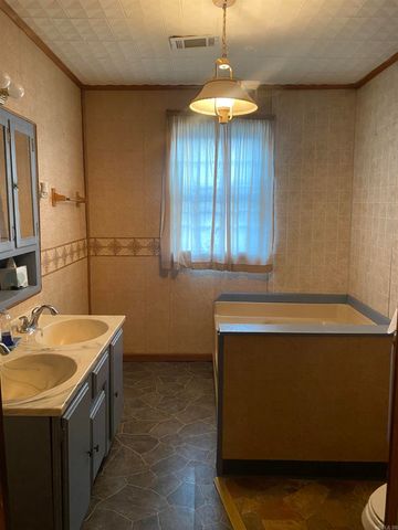 124 E Bethany Road, North Little Rock, AR 72117