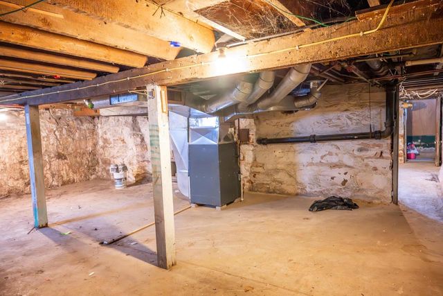 314 W State Street, Mauston, WI 53948