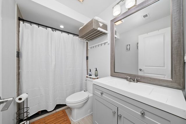 839 S 18th Avenue, Maywood, IL 60153