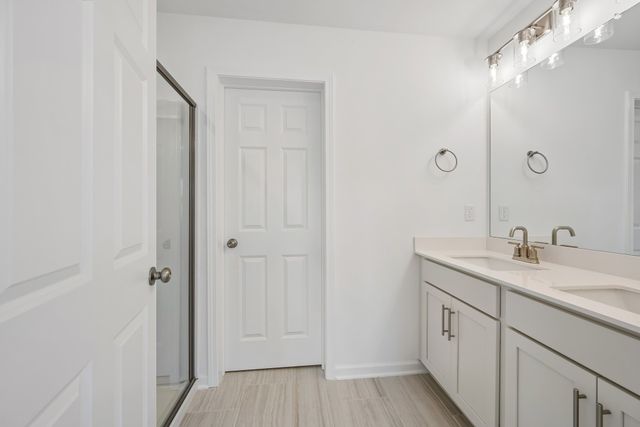 2589 Peaceful Valley Dr, Columbia, TN 38401