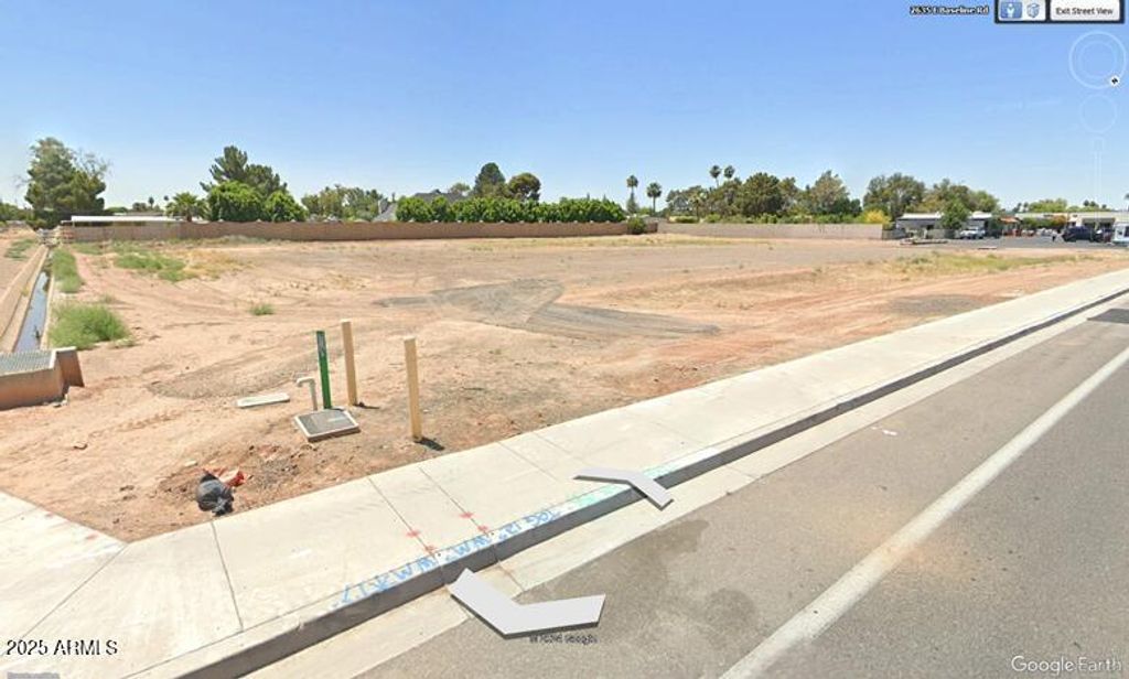 Image 11 of property listing at 0 E Baseline Road -, Gilbert, AZ 85234