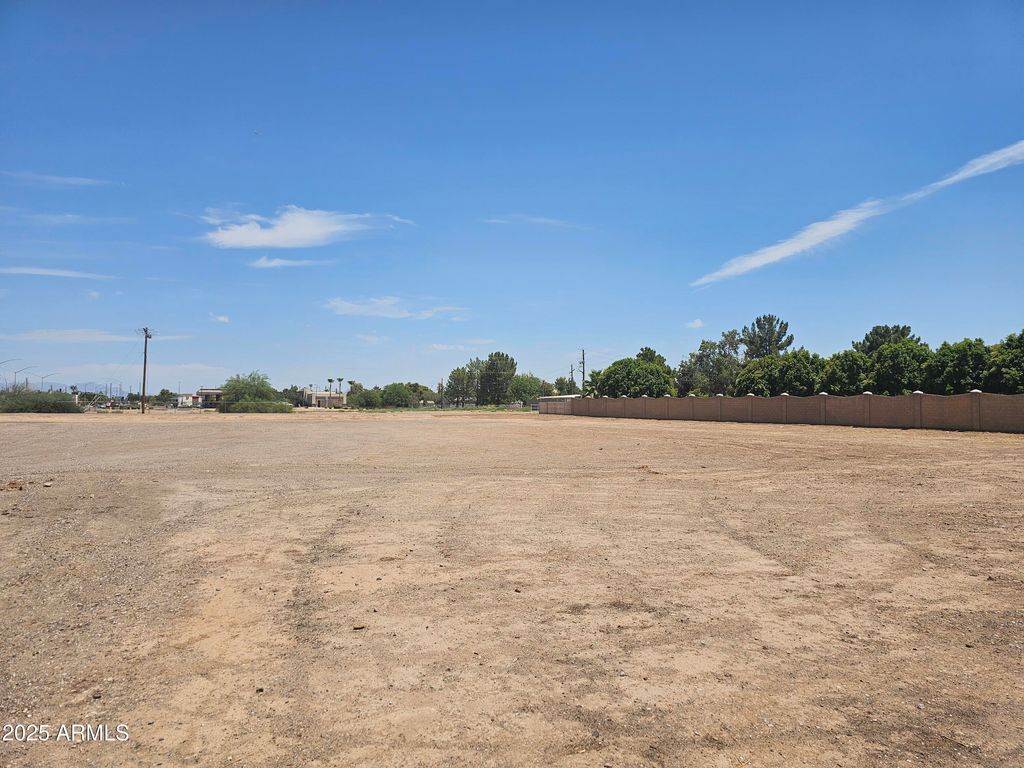 Image 6 of property listing at 0 E Baseline Road -, Gilbert, AZ 85234