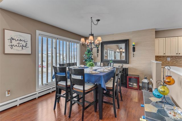 134 W Lido Promenade, Lindenhurst, NY 11757