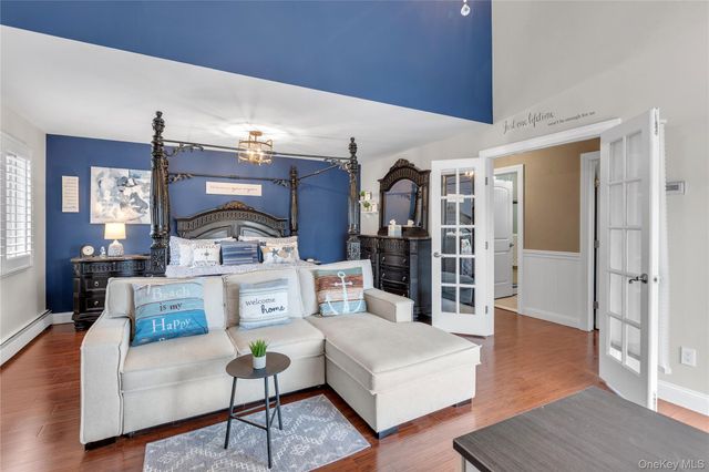 134 W Lido Promenade, Lindenhurst, NY 11757