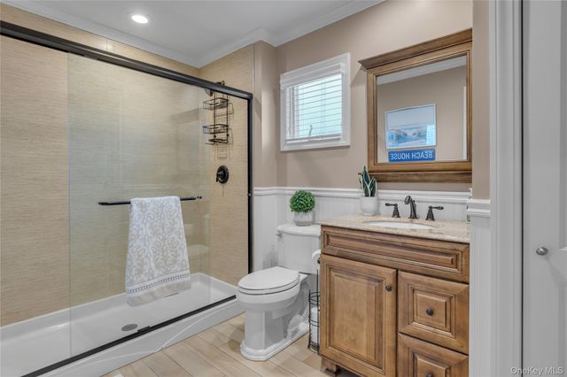 134 W Lido Promenade, Lindenhurst, NY 11757