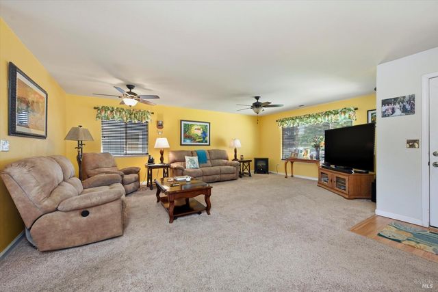 18650 Horseshoe Rd, Hidden Valley Lake, CA 95467