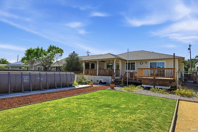 18650 Horseshoe Rd, Hidden Valley Lake, CA 95467